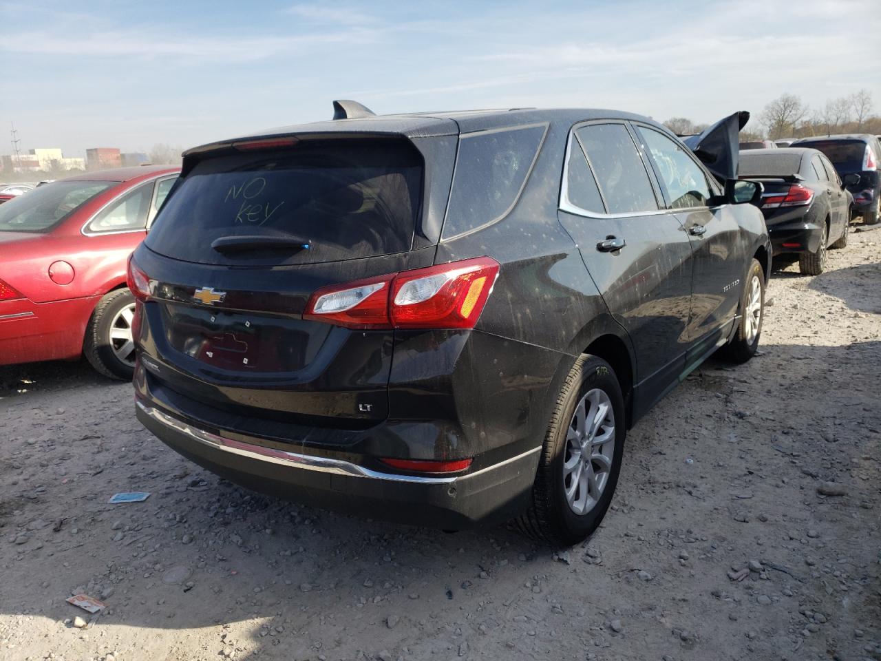 Photo 4 from auction – 2019 CHEVROLET EQUINOX LT with VIN 3GNAXKEV9KL100871