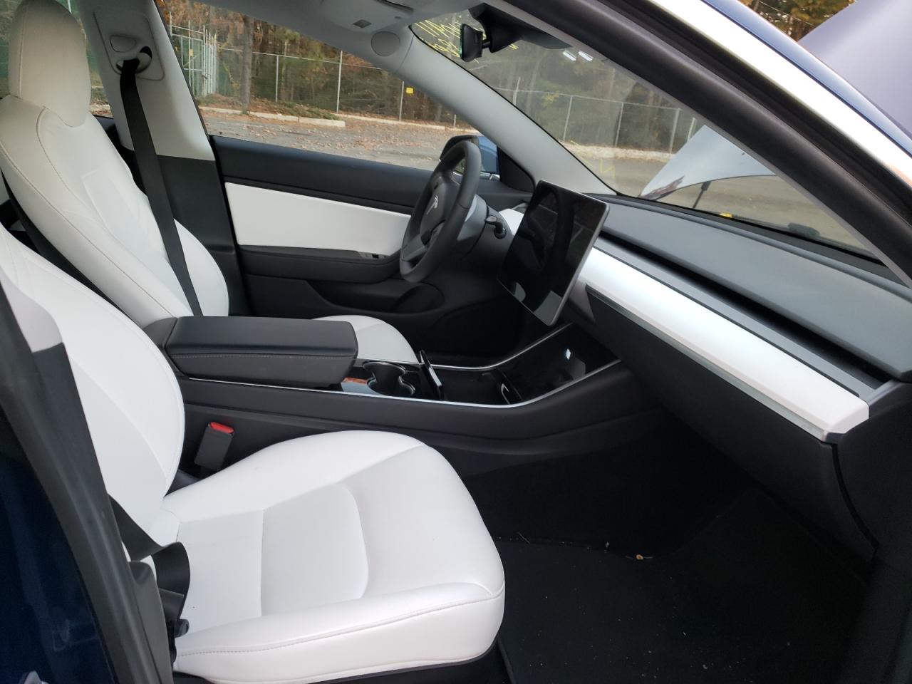 Photo 5 from auction – 2019 TESLA MODEL 3 with VIN 5YJ3E1EB3KF477508