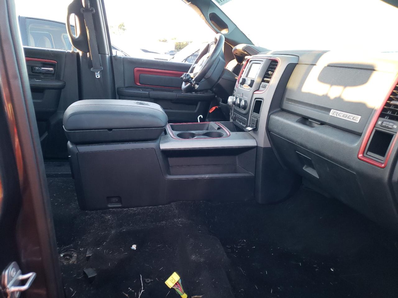 Photo 5 from auction – 2015 RAM 1500 REBEL with VIN 1C6RR7YT0FS743475
