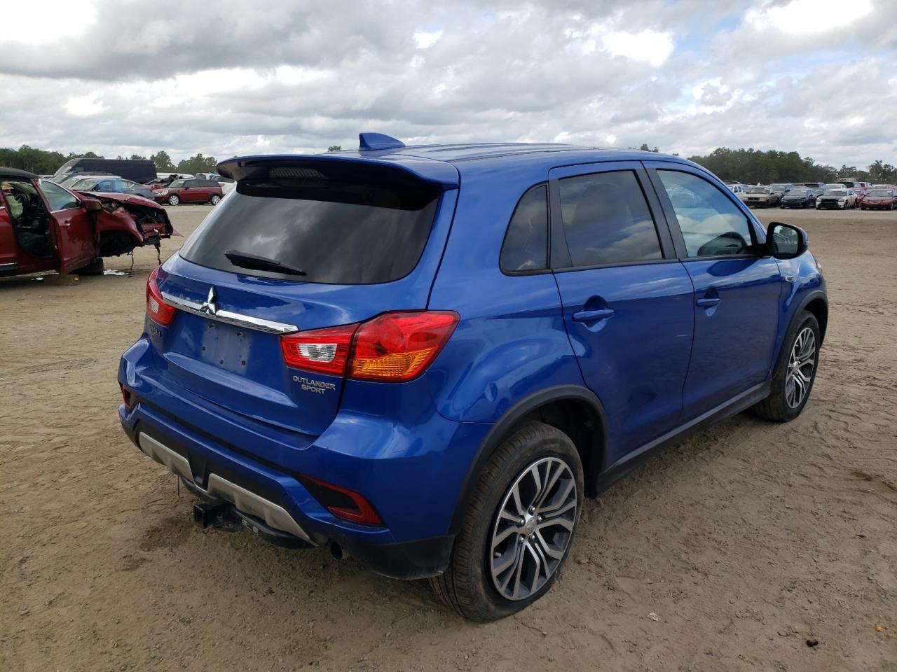Photo 4 from auction – 2019 MITSUBISHI OUTLANDER with VIN JA4AP3AU8KU026466
