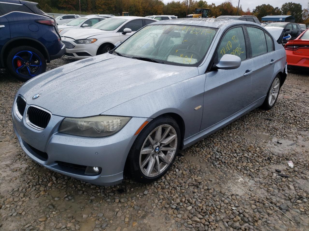 Photo 2 from auction – 2010 BMW 328 I with VIN WBAPH7G57ANM50764