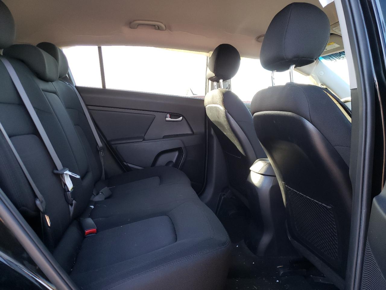 Photo 6 from auction – 2012 KIA SPORTAGE L with VIN KNDPBCA2XC7284727