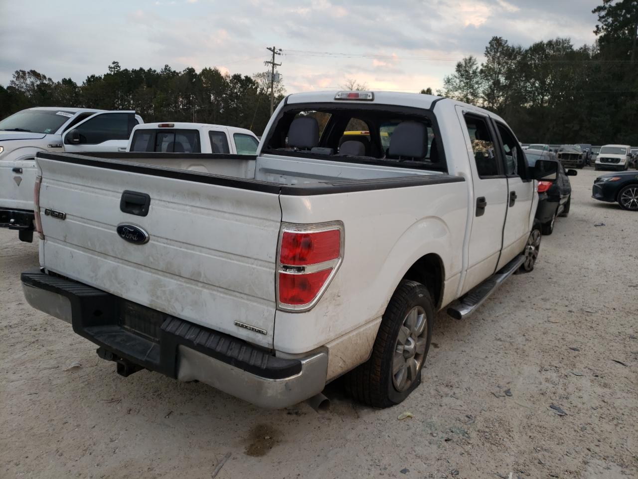 Zdjęcie 4 z aukcji – 2013 FORD F150 SUPER z VIN 1FTFW1CF5DFA35005