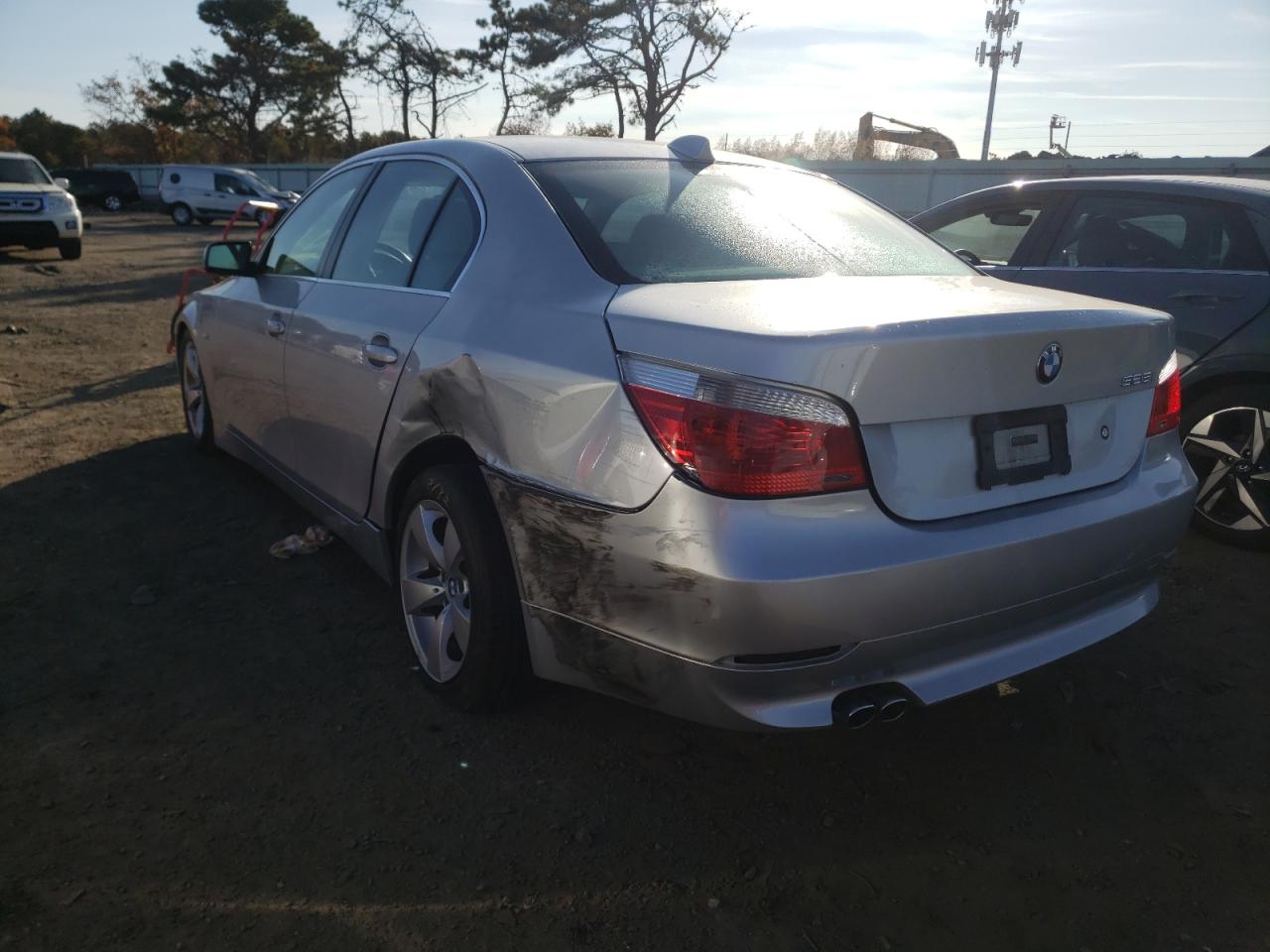 Photo 3 from auction – 2007 BMW 525 I with VIN WBANE535X7CW59267