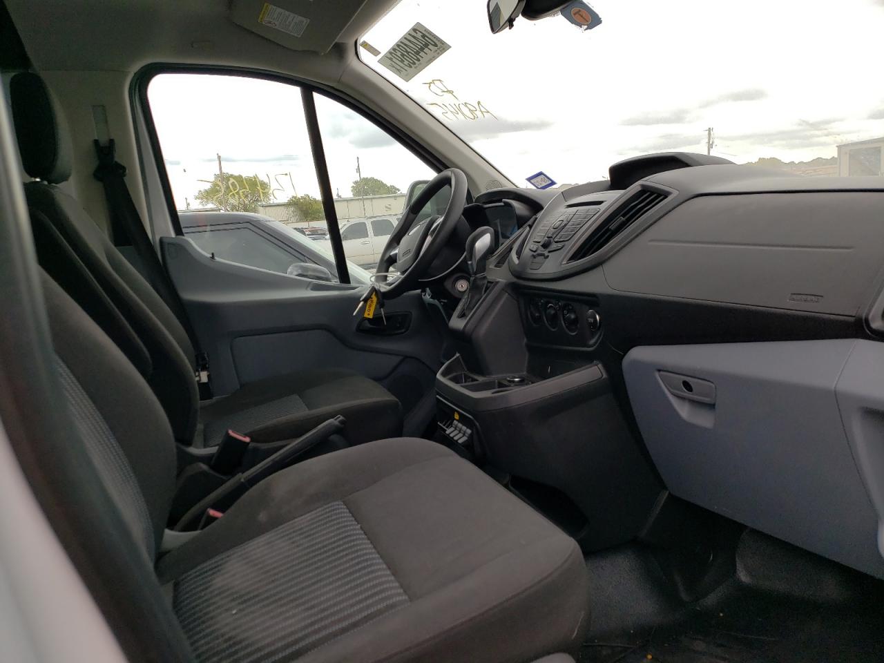 Photo 5 from auction – 2019 FORD TRANSIT T- with VIN 1FTYE1YM5KKA80145
