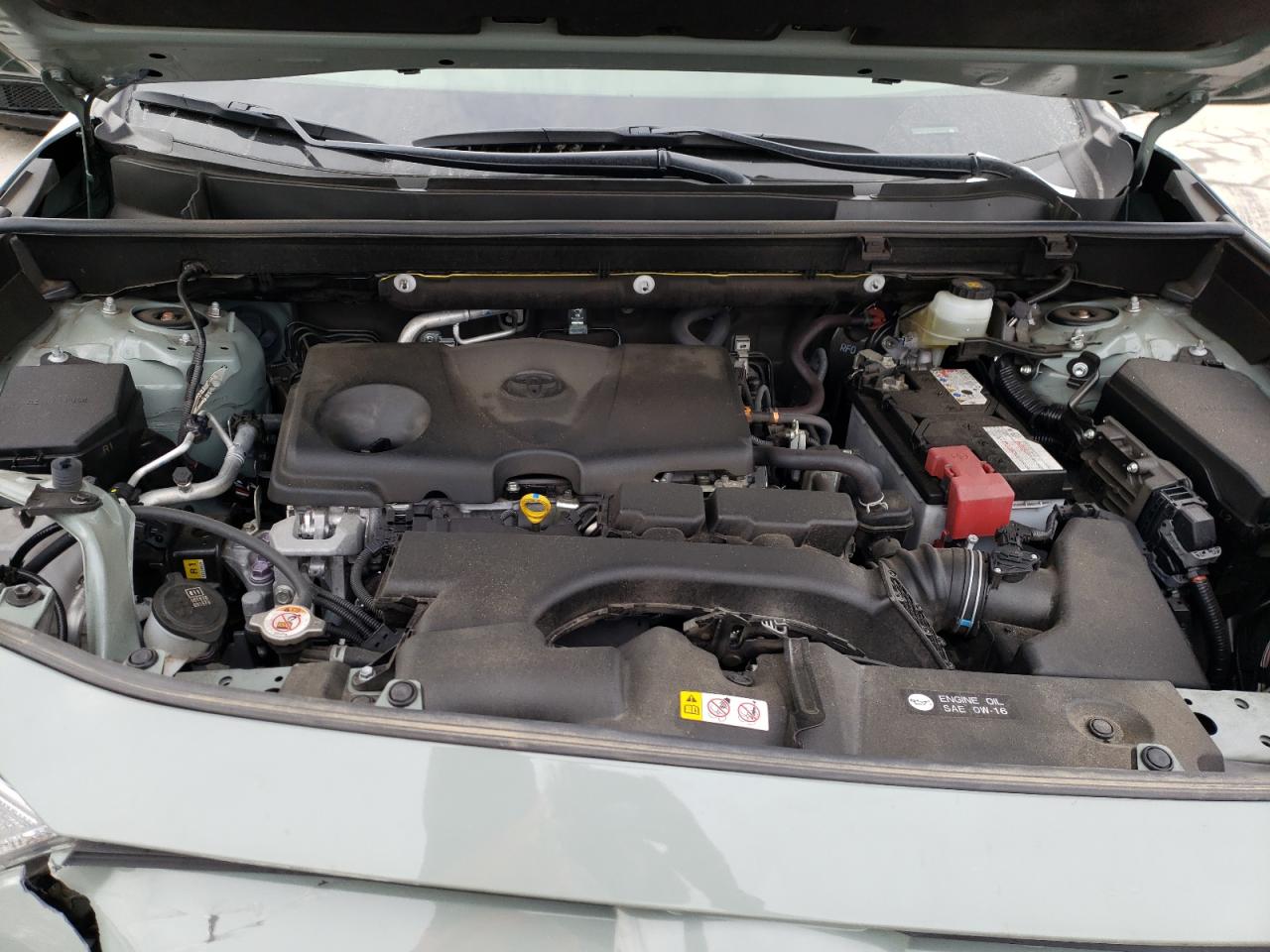 Photo 7 from auction – 2020 TOYOTA RAV4 XLE with VIN JTMP1RFV0LD049750