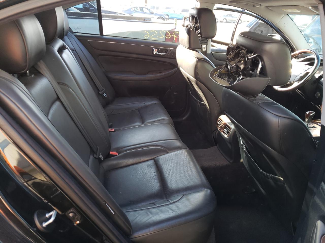 Photo 6 from auction – 2010 HYUNDAI GENESIS 4. with VIN KMHGC4DF3AU071484