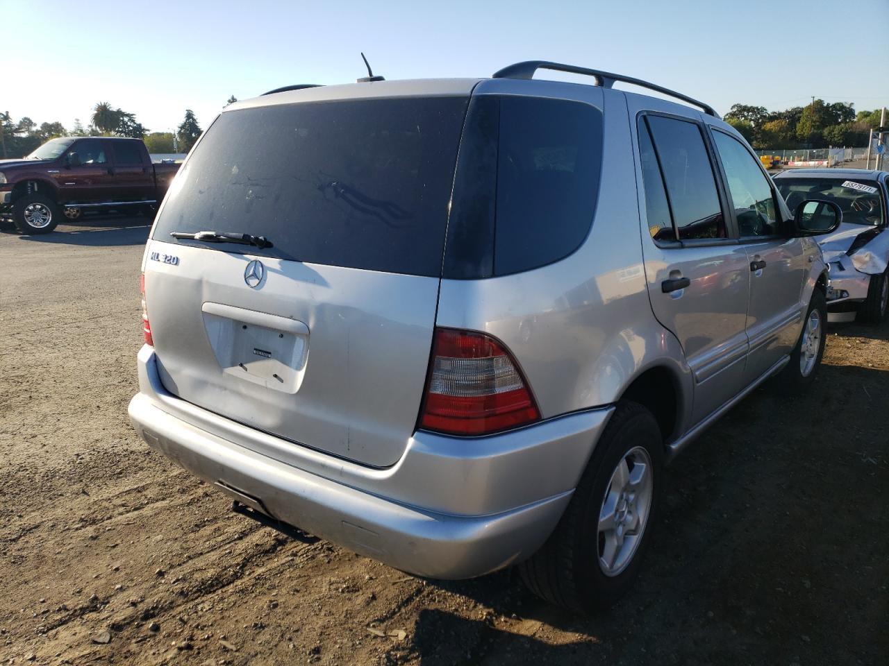 Photo 4 from auction – 2001 MERCEDES-BENZ ML 320 with VIN 4JGAB54E21A288922