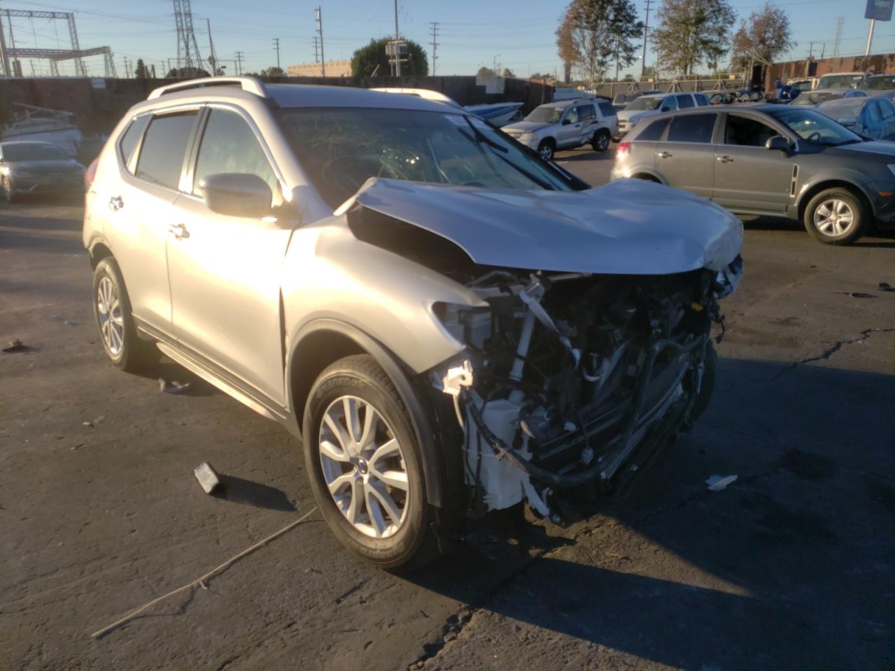 NISSAN ROGUE S 2018 with VIN KNMAT2MT2JP563216 - Photo from auction