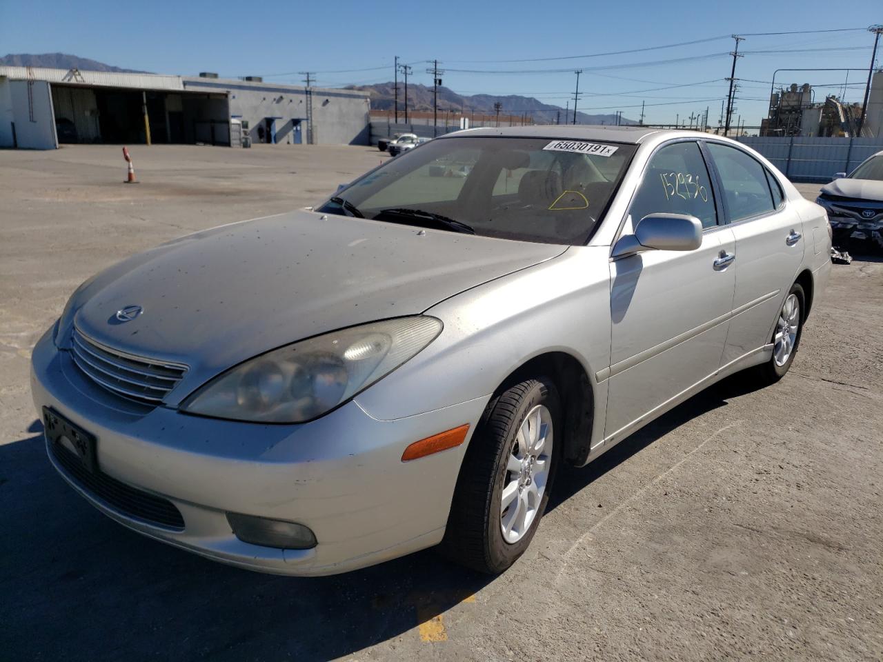 Photo 2 from auction – 2002 LEXUS ES 300 with VIN JTHBF30G125005668