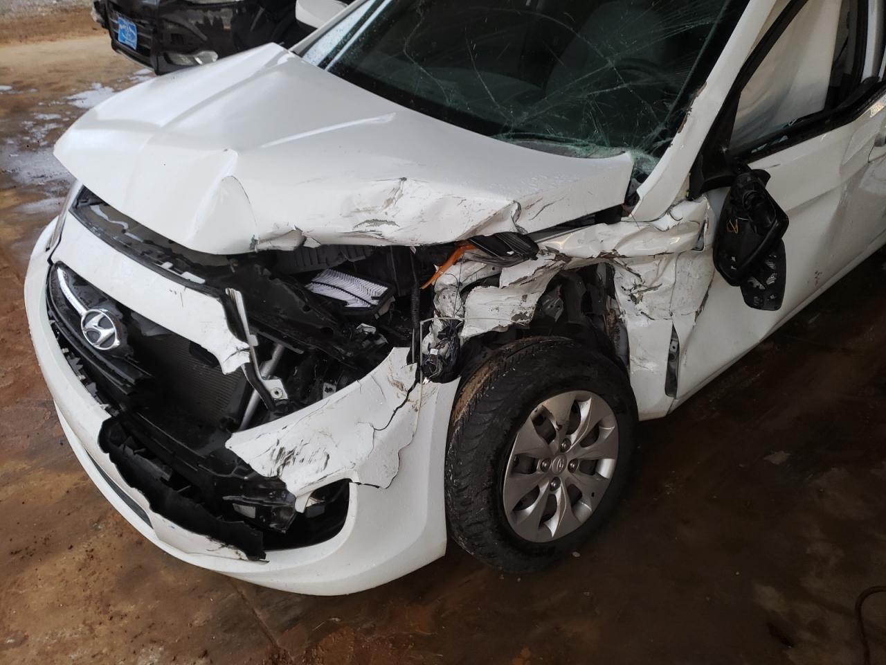 Photo 9 from auction – 2016 HYUNDAI ACCENT SE with VIN KMHCT4AE7GU159828