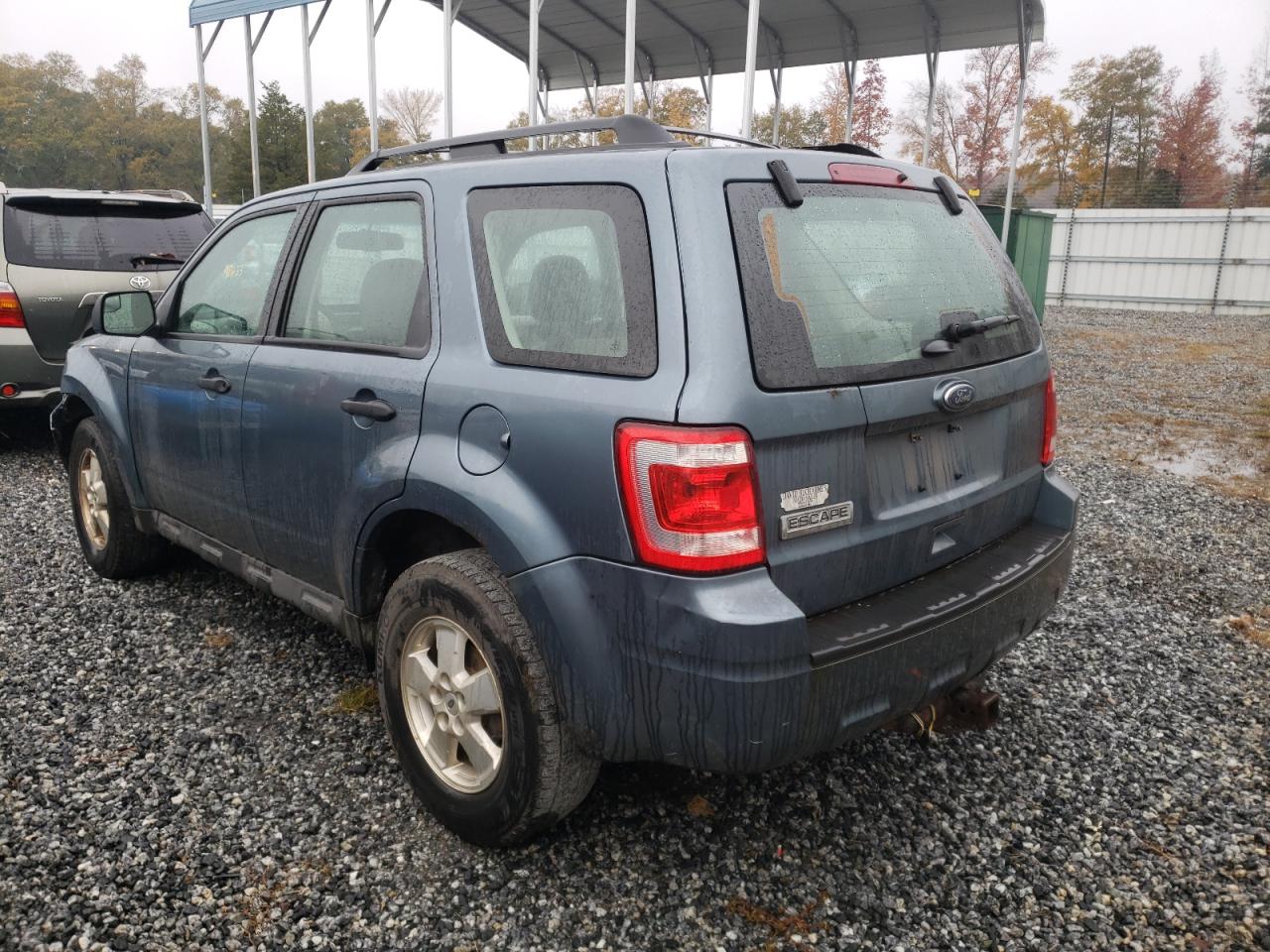 Photo 3 from auction – 2011 FORD ESCAPE XLS with VIN 1FMCU9C70BKB81862
