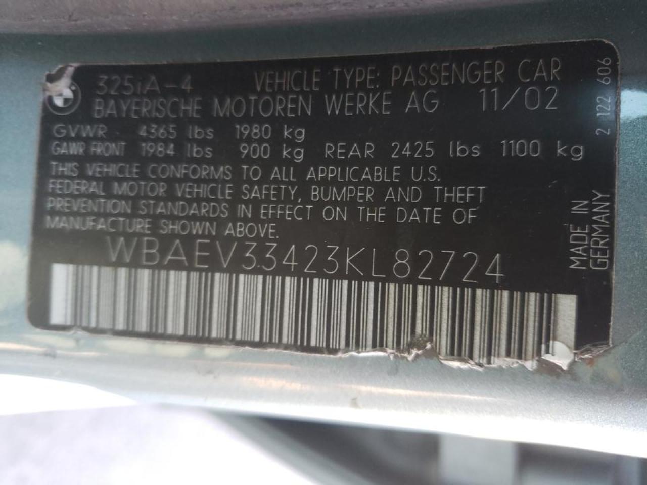 Photo 10 from auction – 2003 BMW 325I with VIN WBAEV33423KL82724
