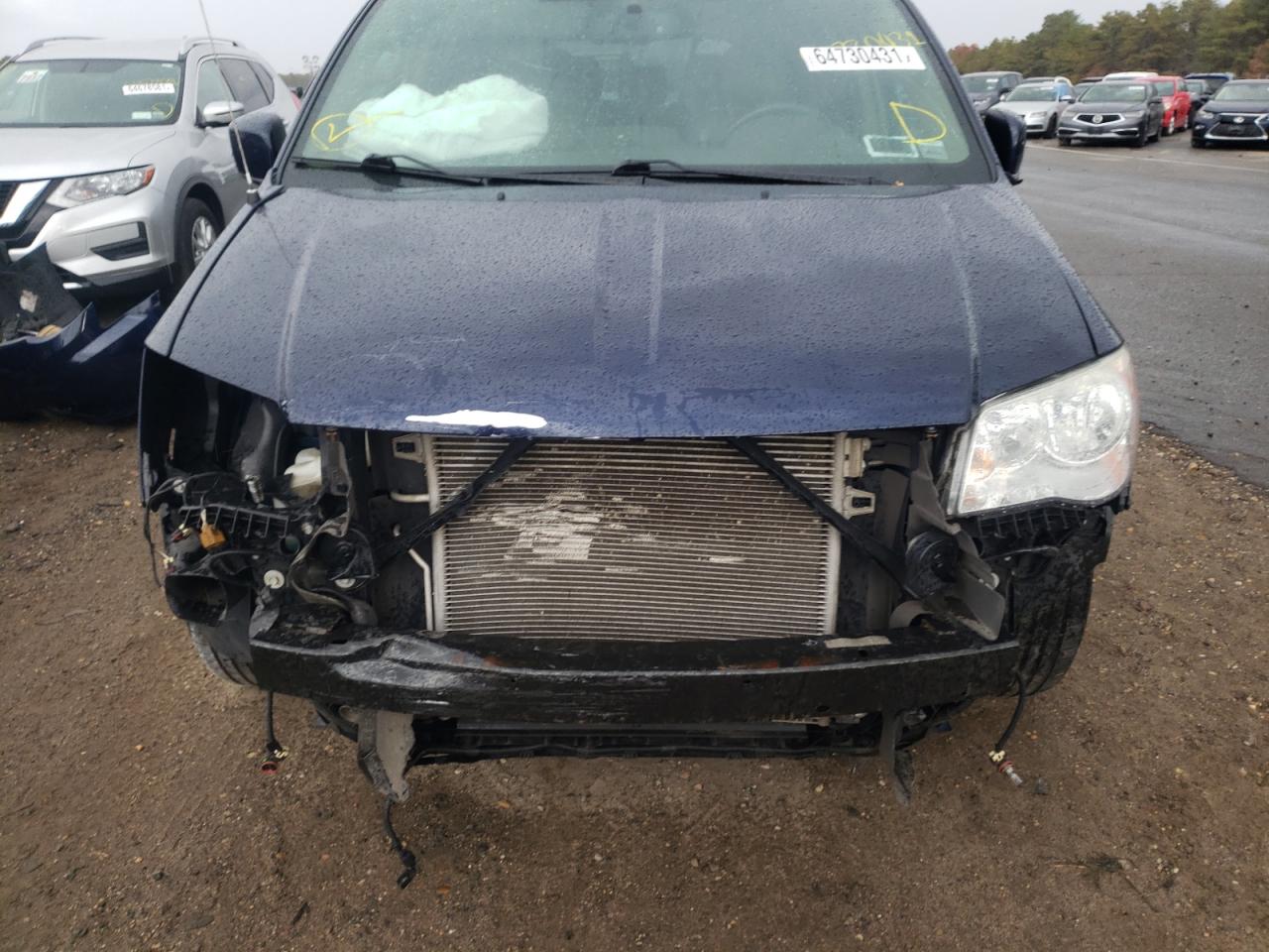 Photo 9 from auction – 2014 CHRYSLER TOWN & COU with VIN 2C4RC1BG2ER444962