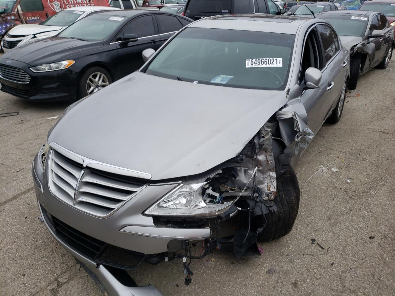 Photo 2 from auction – 2010 HYUNDAI GENESIS 4. with VIN KMHGC4DFXAU099007