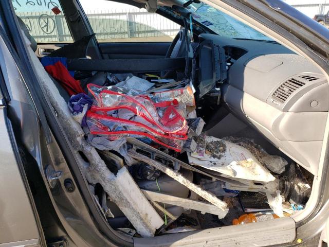 Photo 5 from auction – 2006 TOYOTA CAMRY LE with VIN 4T1BE32K26U719645