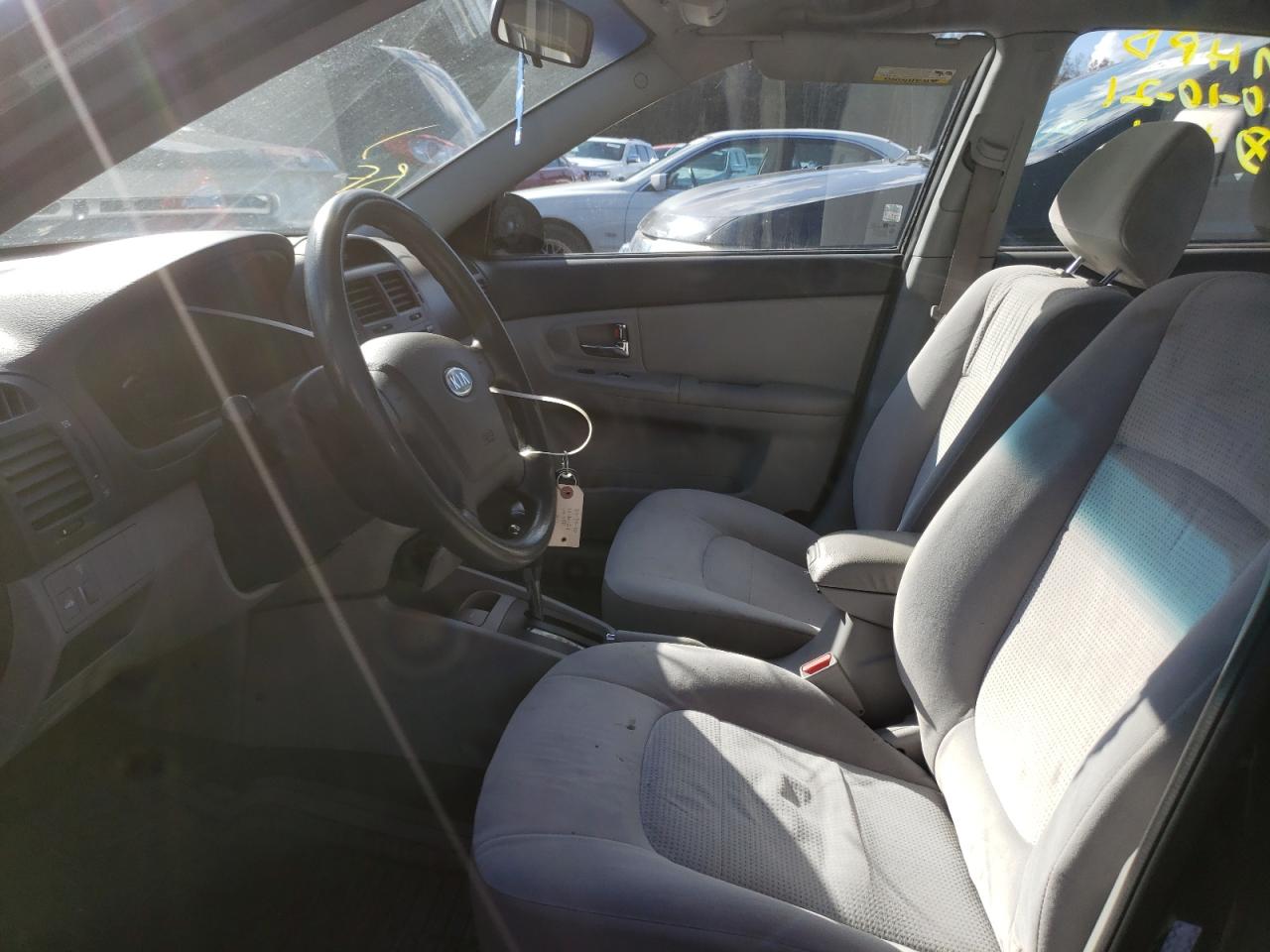 Photo 5 from auction – 2008 KIA SPECTRA EX with VIN KNAFE121285583299
