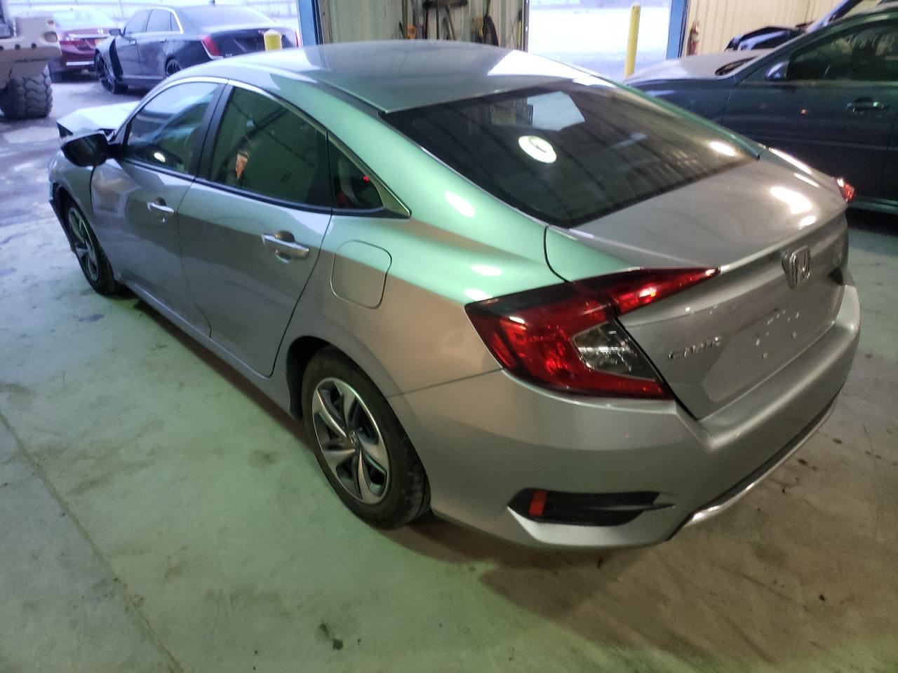 Photo 3 from auction – 2019 HONDA CIVIC LX with VIN 2HGFC2F6XKH500692