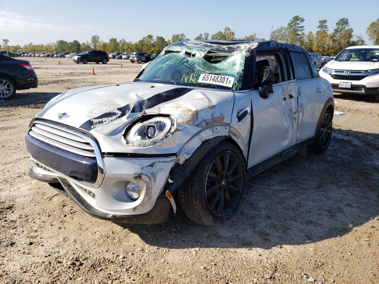 Photo 2 from auction – 2015 MINI COOPER with VIN WMWXS5C59FT833829