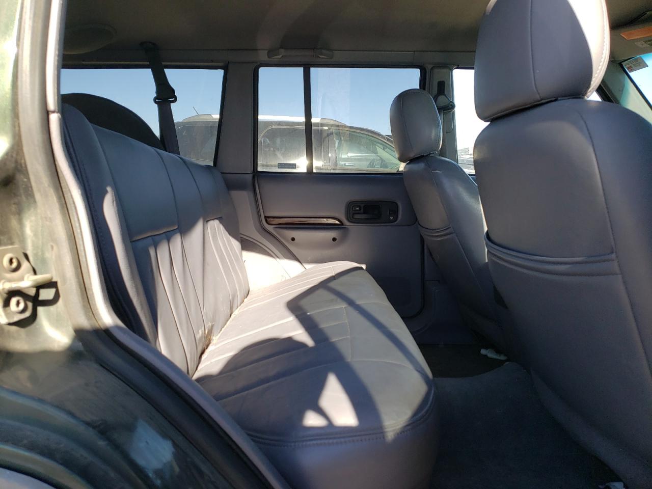 Photo 6 from auction – 1998 JEEP CHEROKEE with VIN 1J4FJ68SXWL109714
