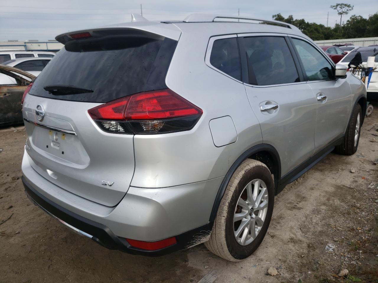 Photo 4 from auction – 2018 NISSAN ROGUE S with VIN KNMAT2MT3JP513781
