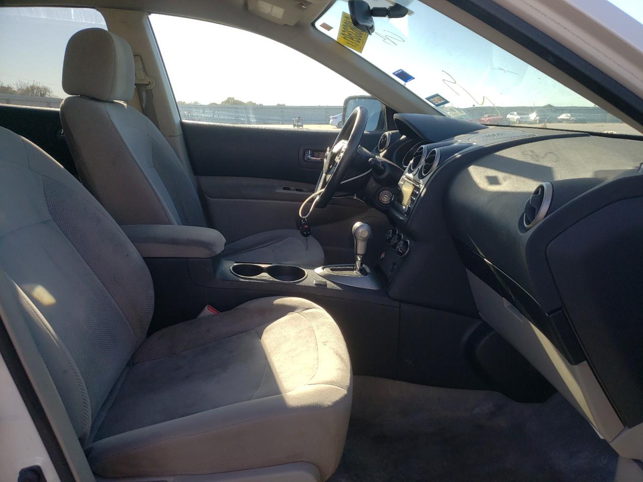 Photo 5 from auction – 2012 NISSAN ROGUE S with VIN JN8AS5MT3CW256316