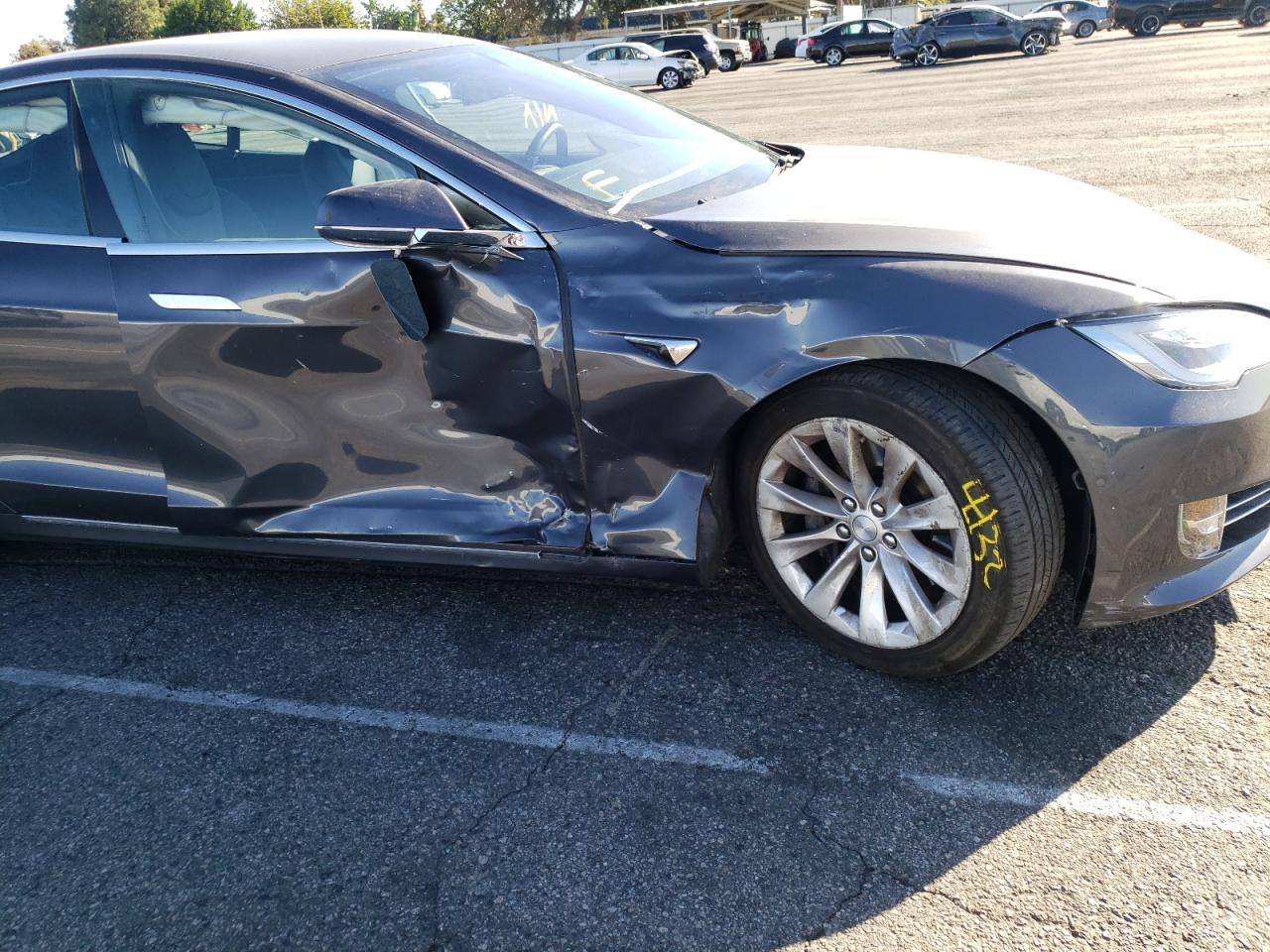 Photo 9 from auction – 2018 TESLA MODEL S with VIN 5YJSA1E22JF292291