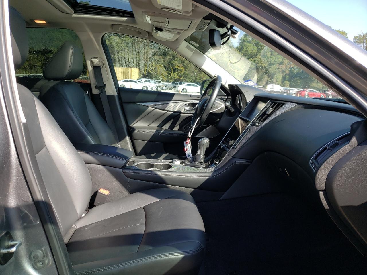 Photo 5 from auction – 2017 INFINITI Q50 PREMIU with VIN JN1EV7AP3HM736918
