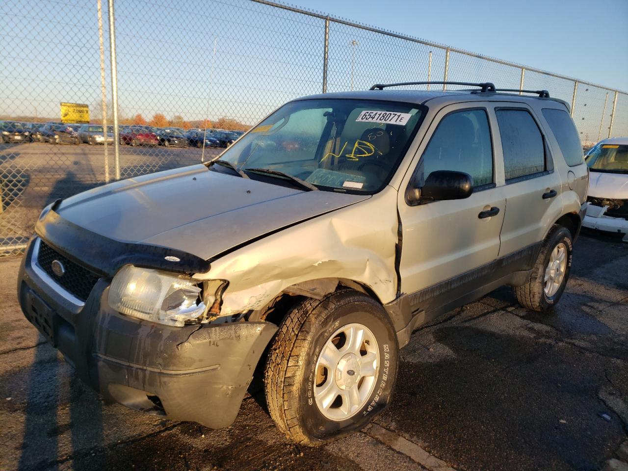 Photo 2 from auction – 2004 FORD ESCAPE XLT with VIN 1FMYU03124KA46978