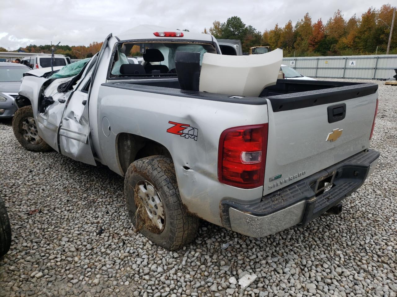 Photo 3 from auction – 2011 CHEVROLET SILVERADO with VIN 3GCPKSE30BG378664