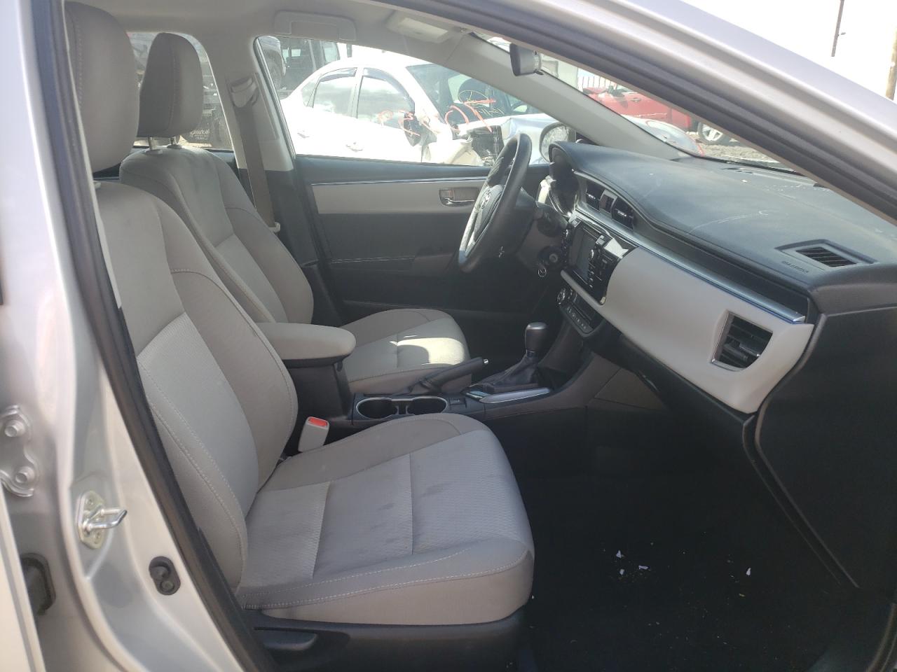 Photo 5 from auction – 2016 TOYOTA COROLLA L with VIN 2T1BURHE6GC568853
