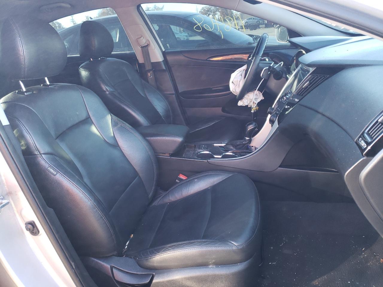 Photo 5 from auction – 2013 HYUNDAI SONATA SE with VIN 5NPEC4AB2DH591834