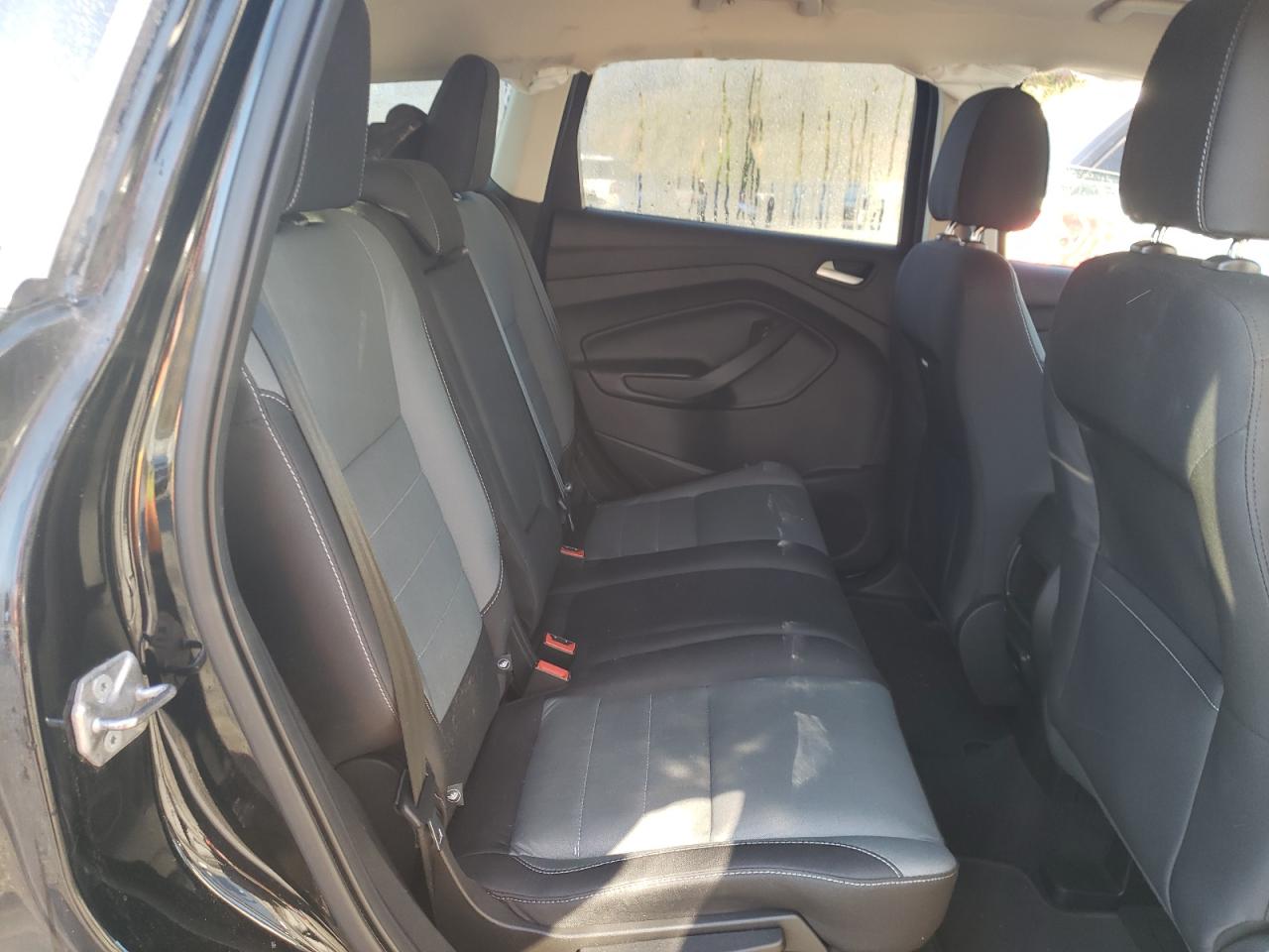 Photo 6 from auction – 2016 FORD ESCAPE SE with VIN 1FMCU9GX9GUB55556