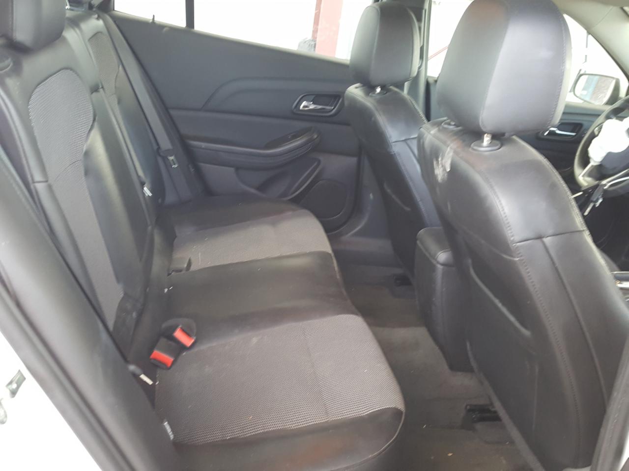Photo 6 from auction – 2016 CHEVROLET MALIBU LIM with VIN 1G11C5SA7GU149130