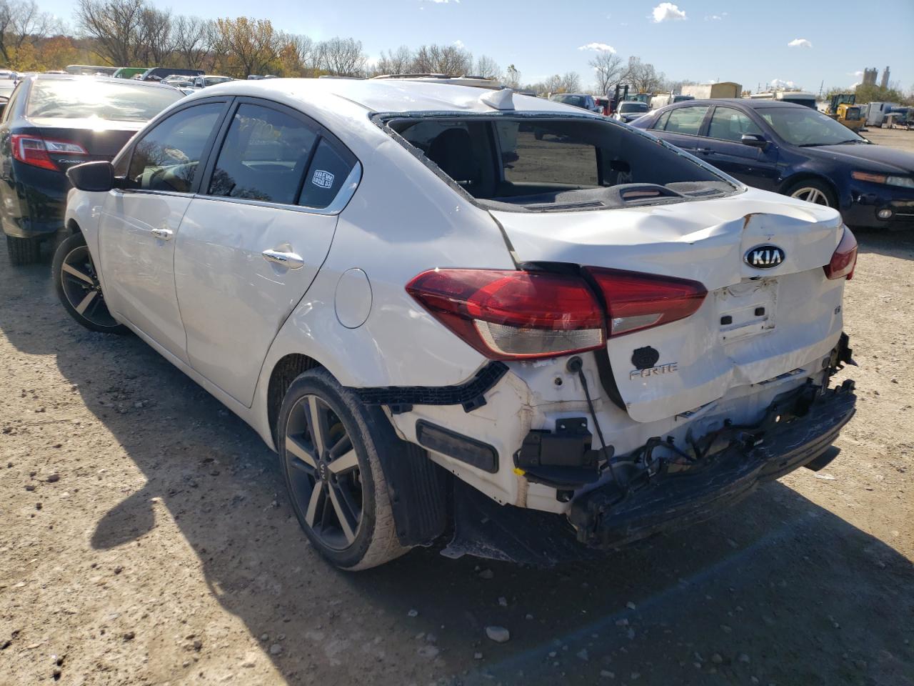 Photo 3 from auction – 2018 KIA FORTE EX with VIN 3KPFN4A85JE164098