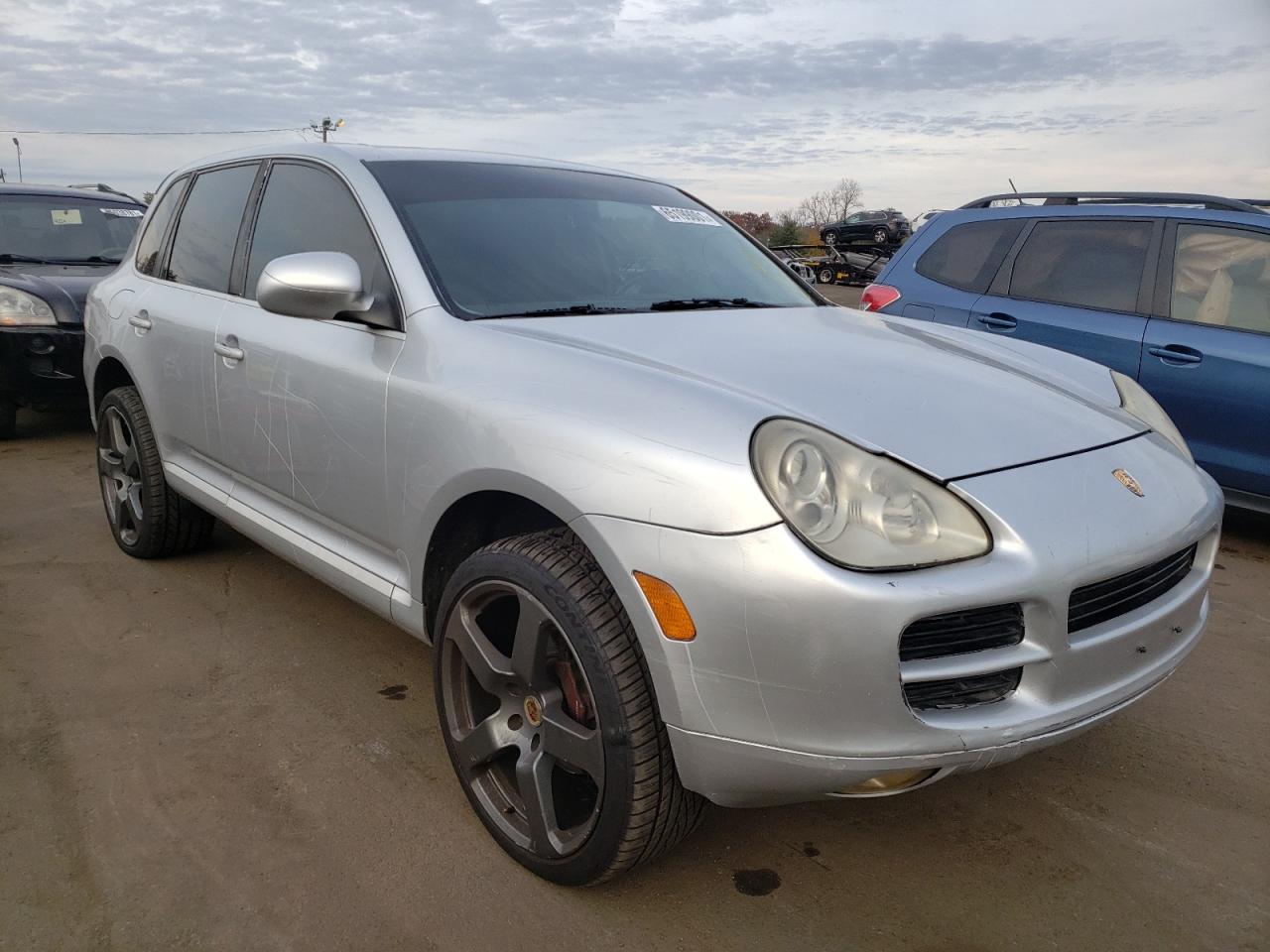 PORSCHE CAYENNE 2005 with VIN WP1AA29P15LA25622 - Photo from auction