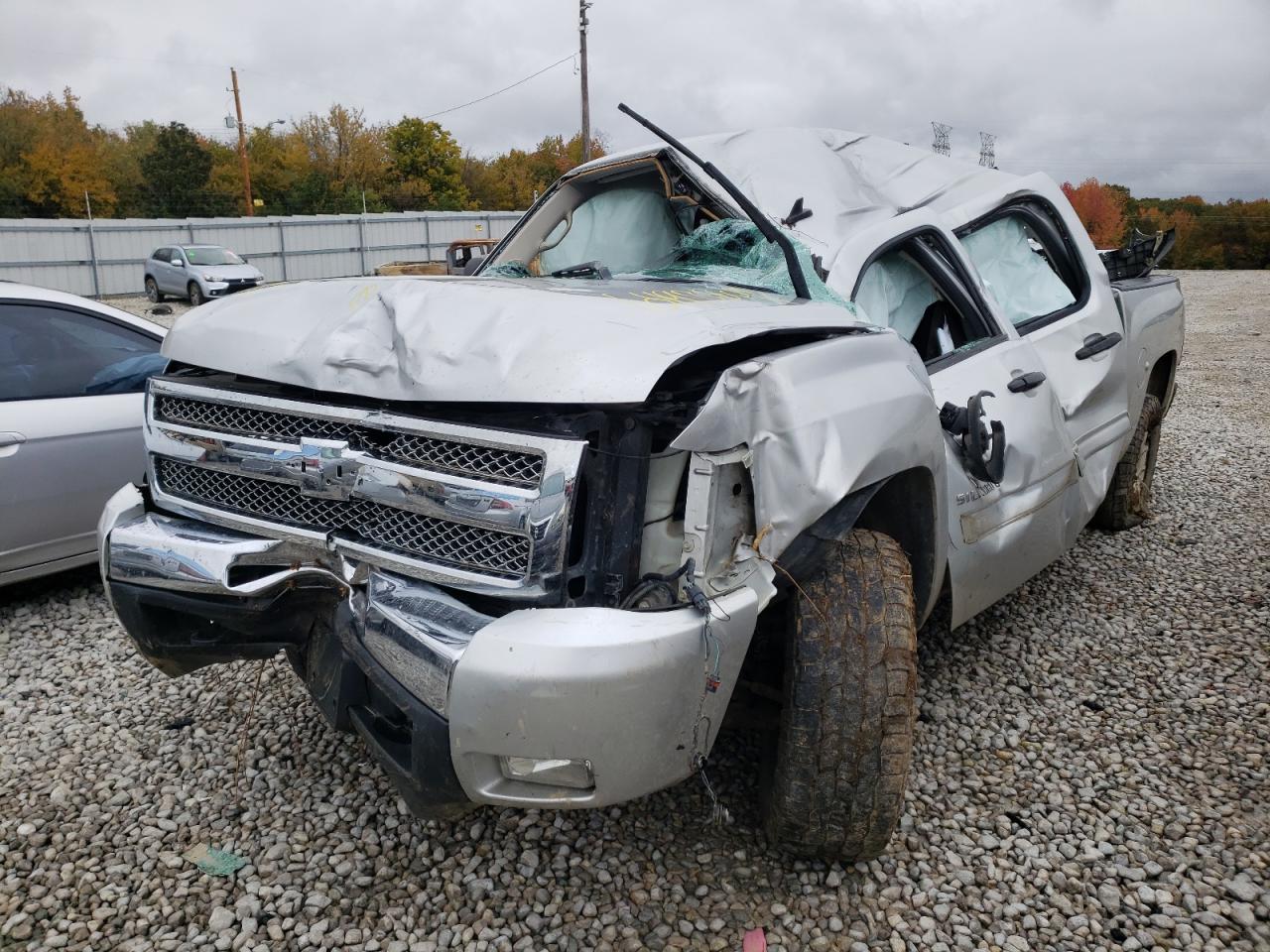 Photo 2 from auction – 2011 CHEVROLET SILVERADO with VIN 3GCPKSE30BG378664