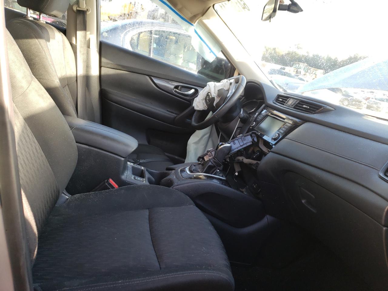 Photo 5 from auction – 2018 NISSAN ROGUE S with VIN KNMAT2MT1JP537450