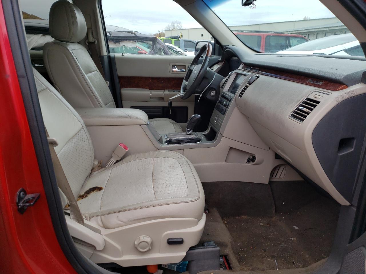 Photo 5 from auction – 2011 FORD FLEX LIMIT with VIN 2FMGK5DC0BBD00354