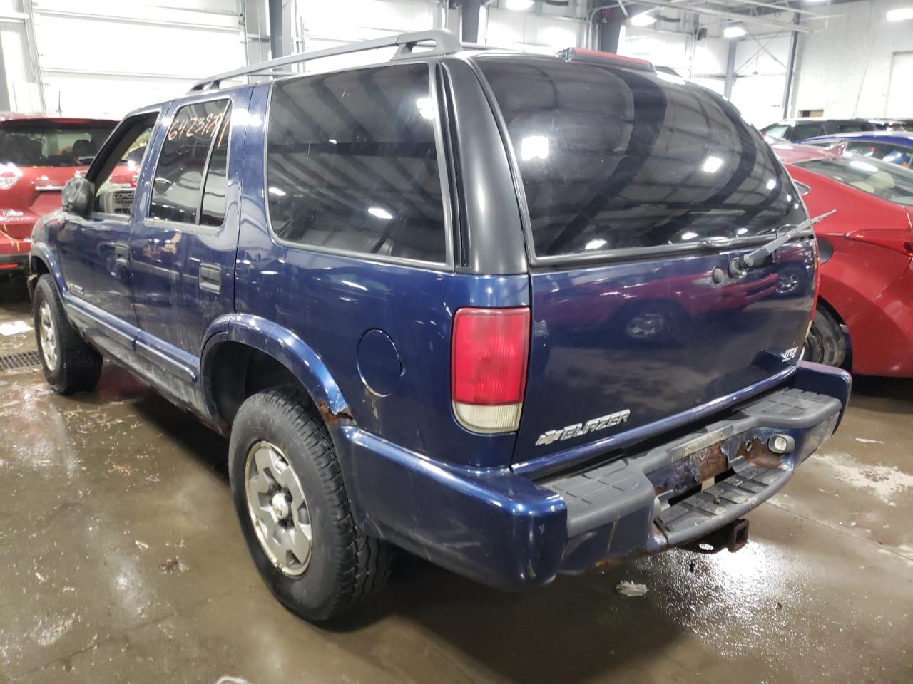 Photo 3 from auction – 2004 CHEVROLET BLAZER with VIN 1GNDT13X44K151576