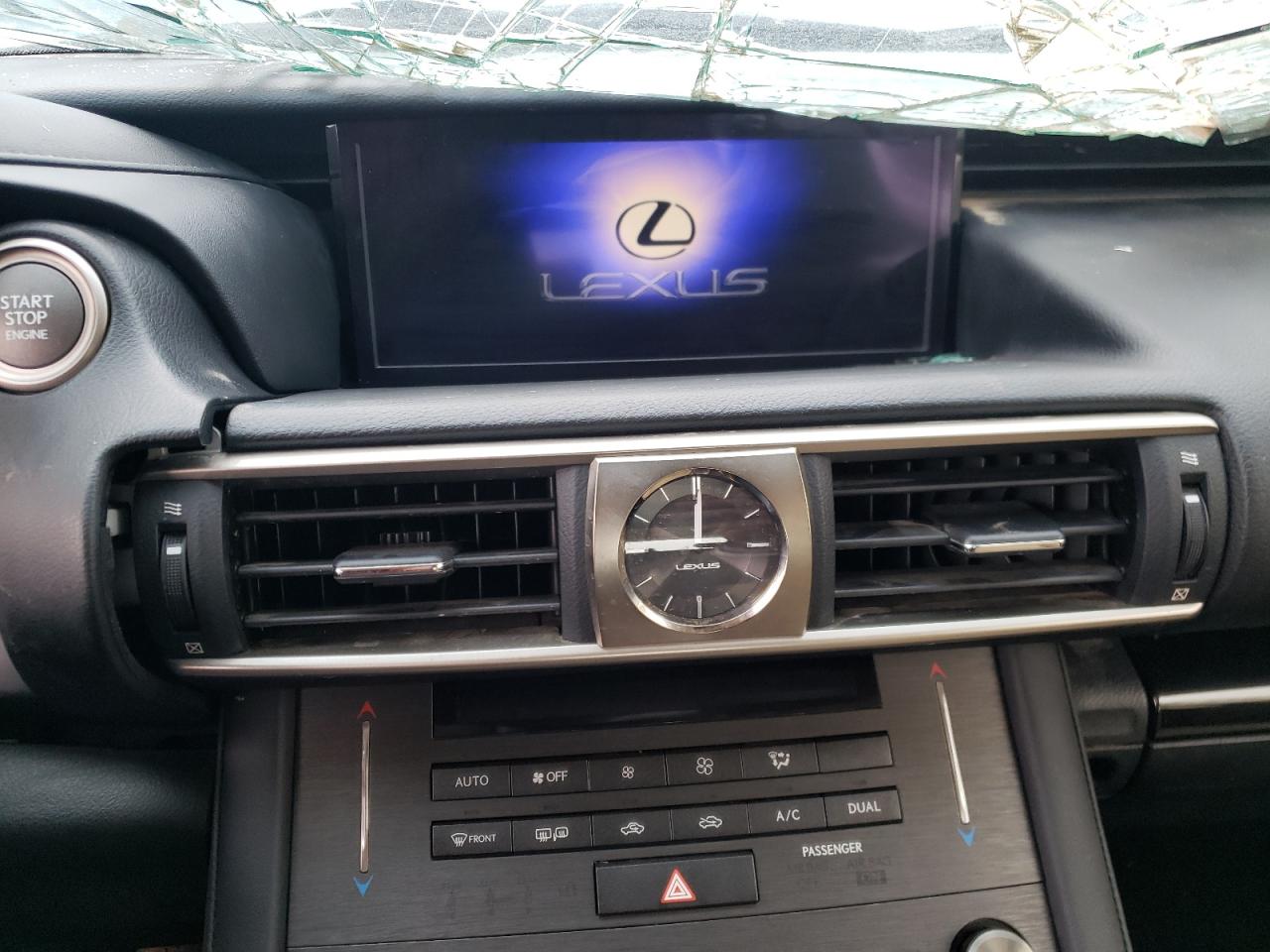 Photo 10 from auction – 2019 LEXUS IS 300 with VIN JTHC81D29K5037222