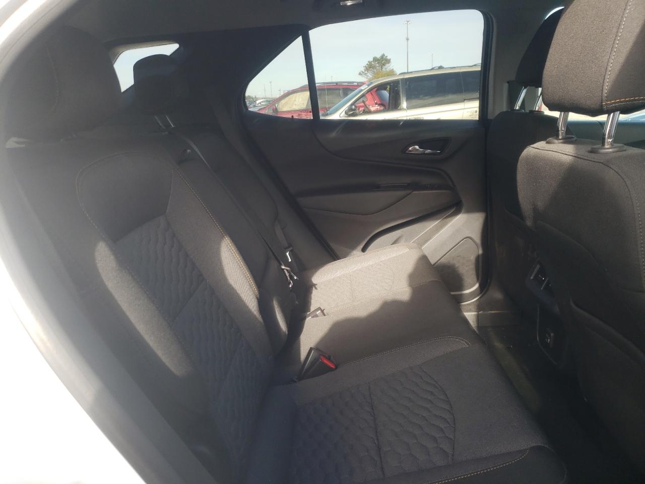 Photo 6 from auction – 2021 CHEVROLET EQUINOX LT with VIN 3GNAXKEV2MS115821