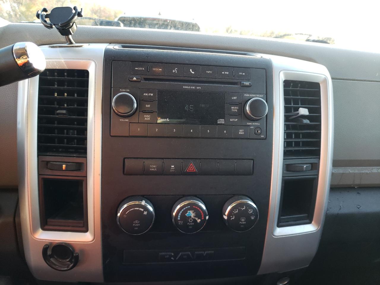 Photo 9 from auction – 2010 DODGE RAM 1500 with VIN 1D7RB1GP4AS246815