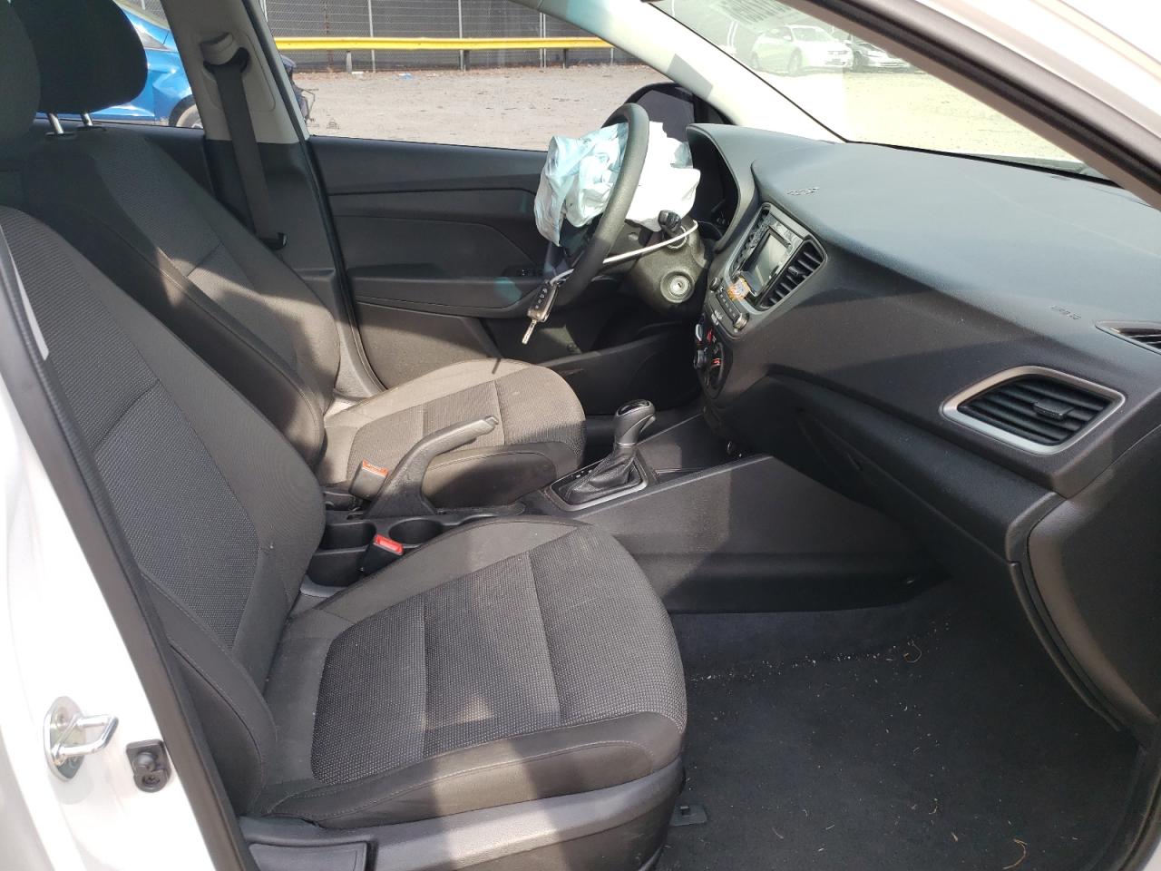 Photo 5 from auction – 2019 HYUNDAI ACCENT SE with VIN 3KPC24A30KE064640