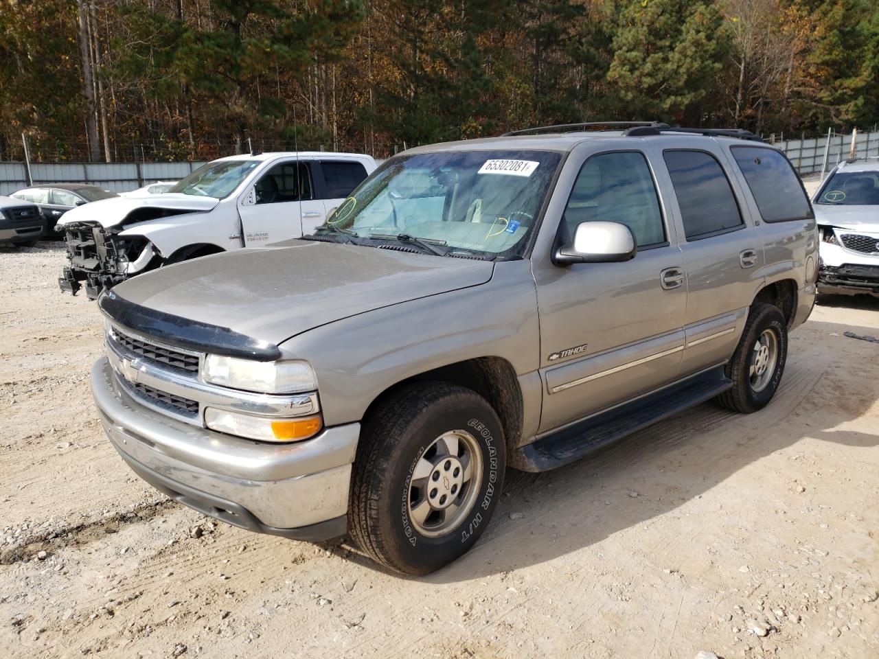 Photo 2 from auction – 2000 CHEVROLET TAHOE C150 with VIN 1GNEC13T2YJ184377
