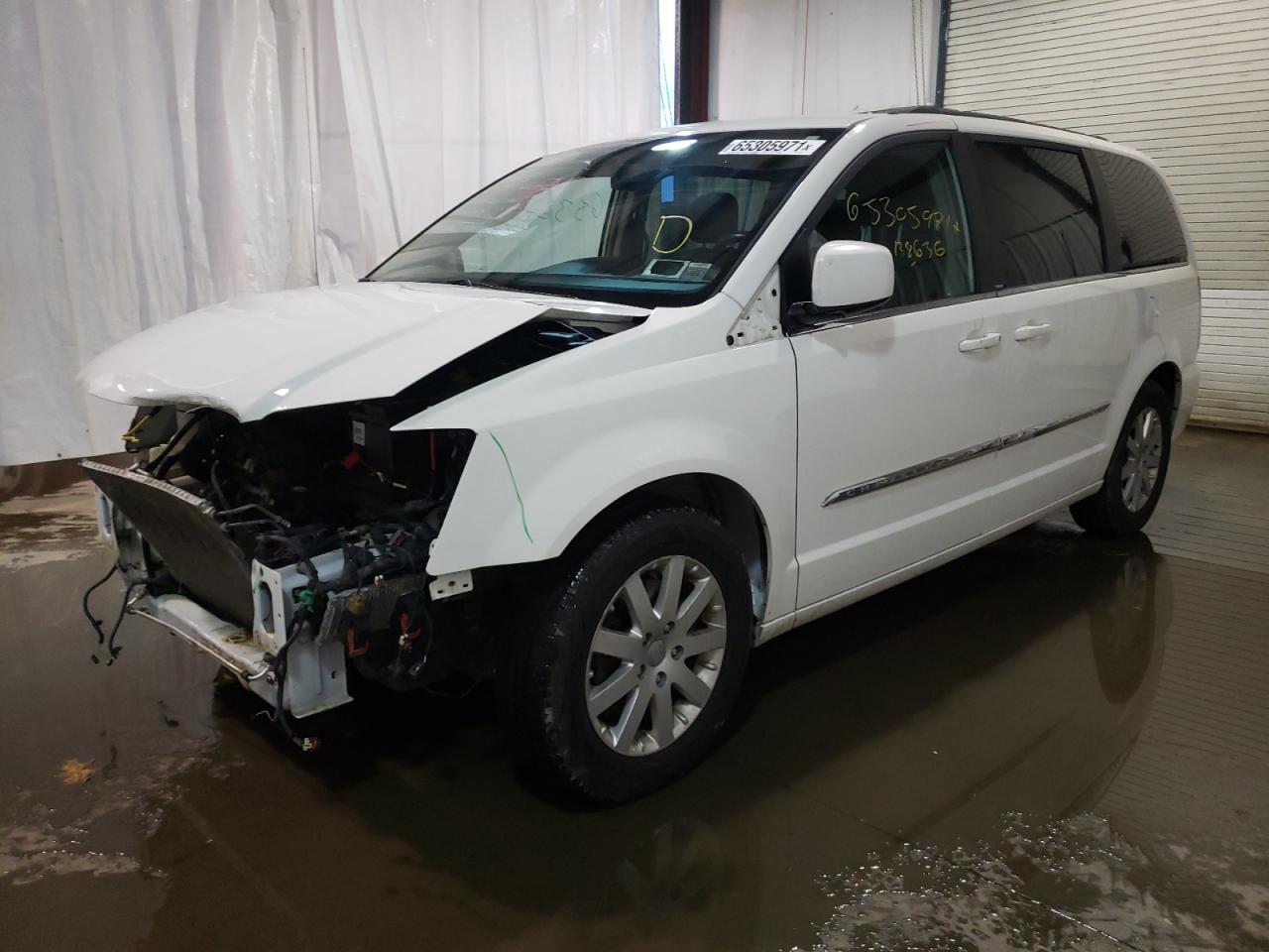Photo 2 from auction – 2013 CHRYSLER TOWN & COU with VIN 2C4RC1BG3DR741799