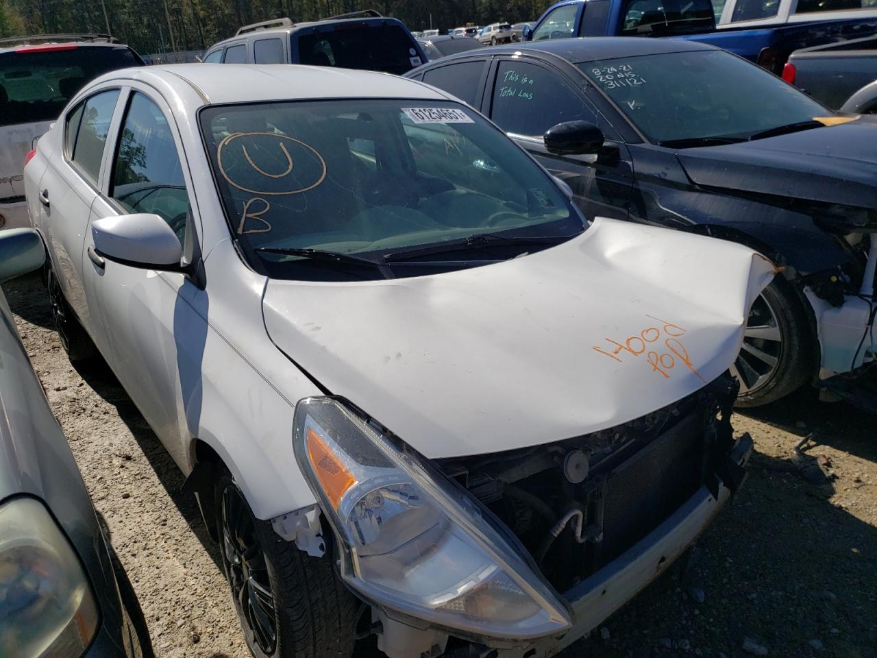 NISSAN VERSA S 2017 with VIN 3N1CN7AP1HL829521 - Photo from auction