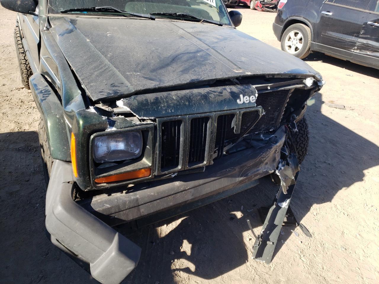 Photo 9 from auction – 1998 JEEP CHEROKEE with VIN 1J4FJ68SXWL109714