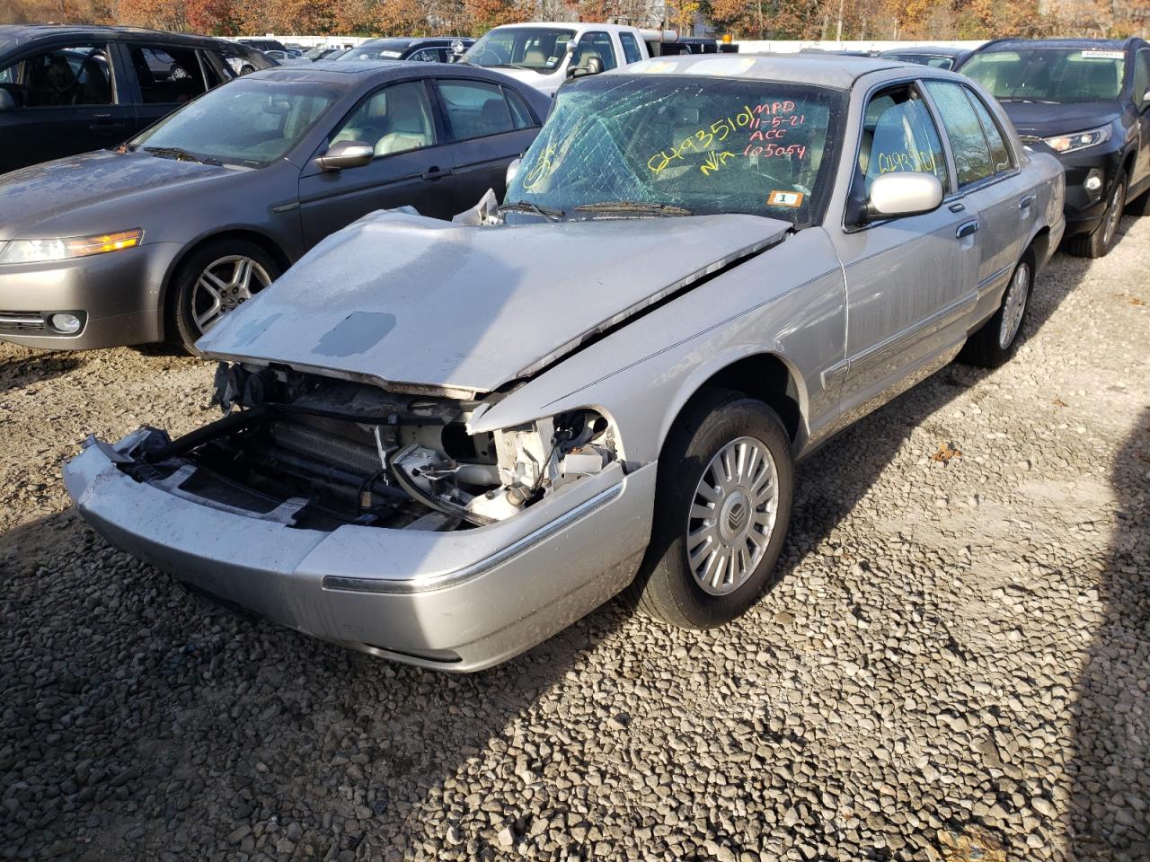 Photo 2 from auction – 2007 MERCURY GRAND MARQ with VIN 2MEFM75V07X639968