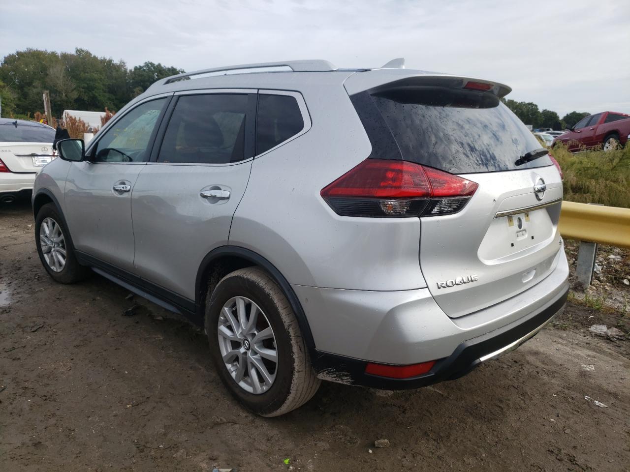 Photo 3 from auction – 2018 NISSAN ROGUE S with VIN KNMAT2MT3JP513781